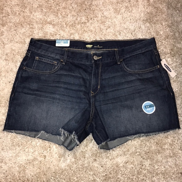 Old Navy Pants - •Old Navy• Standard Shorts